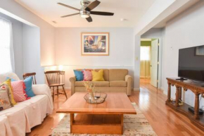 Mins to Nauset Beach & Walkable to Town